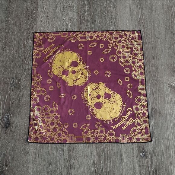 Rare Pirates of the Caribbean Disney Reversible Gold Treasure Square Bandana - Picture 1 of 5